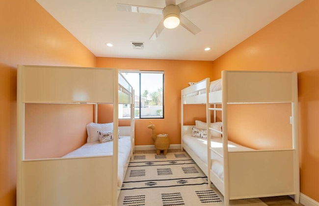 Vanderpump Rules Lake Havasu Luxury Villa w Pool - Photo 50