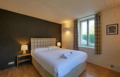 Beautiful 3 Star renovated Apt Sleeps 7 - Photo 12