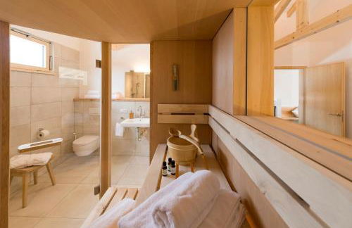 Forstgut - Premium Waldchalets und Lodge Suiten - Photo 43