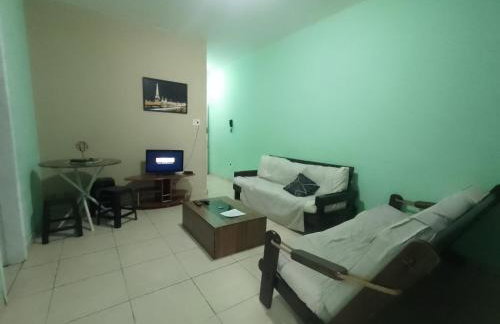 Apartamento para até 05 pessoas no centro - Foto 1