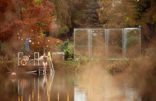 Cosy Mirrored House next to a Magical Swimming Lake - Foto 37