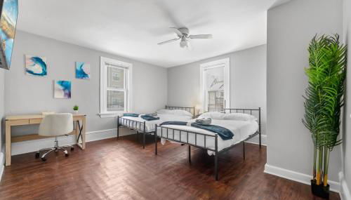 Little Italy Group Stay 4 TV's Pet Friendly - Foto 2