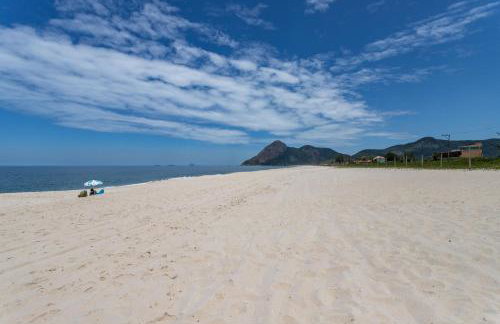 Studio completo com ar, garagem e varanda espaçosa - Ideal para 3 pessoas - Foto 27