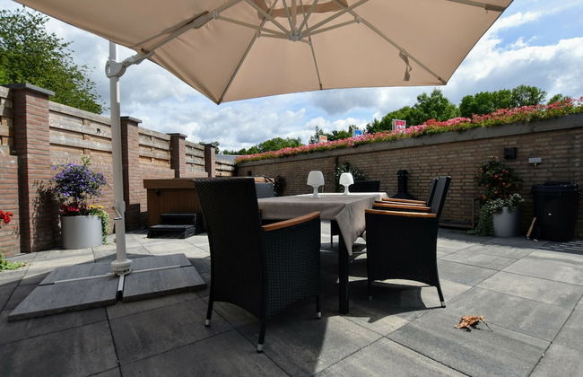 Luxury House in South Limburg Near Forest - Photo 42