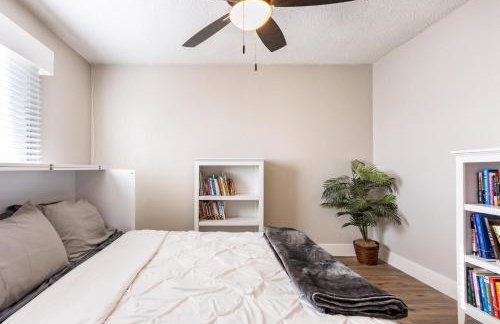 Spacious 4BR Retreat near Disneyland & Beaches - Foto 12