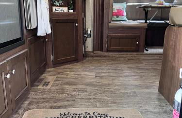 Garden Paradise RV Camper near Clearwater Beaches - Foto 9