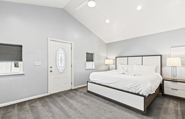 5218 Beach Dr C - Photo 2