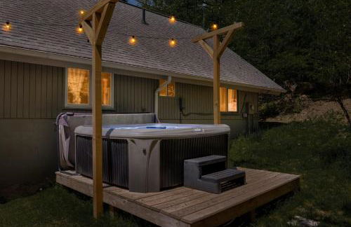 Mountain cabin w hot tub, fire pit & pet-friendly - Foto 19