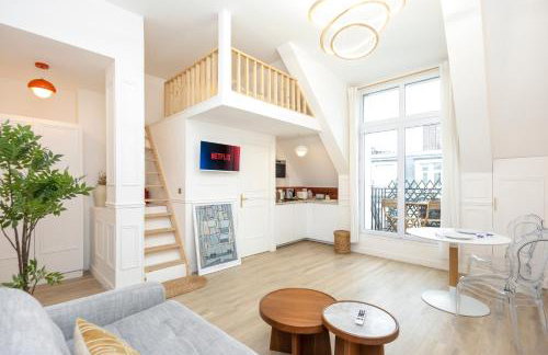 LV2 Au cœur de l'Avenue des Champs-Elysées Arc de Triomphe - Photo 16