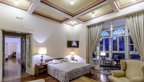 Villa Mediteran Old Town, 5 En-Suites and Hot Tub - Photo 3