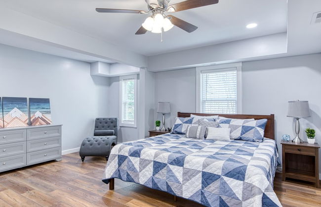 4BR Lodge on Wolf Creek – Fishing, Hiking, New River Fun & Hokie Weekends - Foto 5