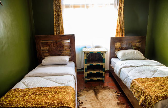 Apuuli Safaris & Cottages - Photo 1