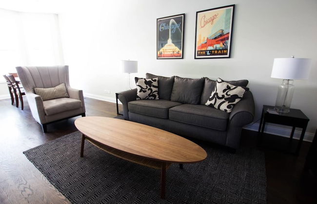 2 Level Home near Wrigley - Foto 15