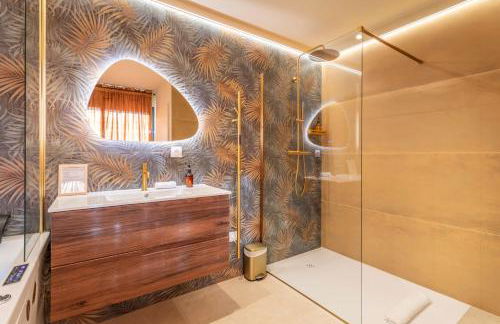 Suite Emeraude Spa Détente avec Balnéo Double & Sauna - Foto 23