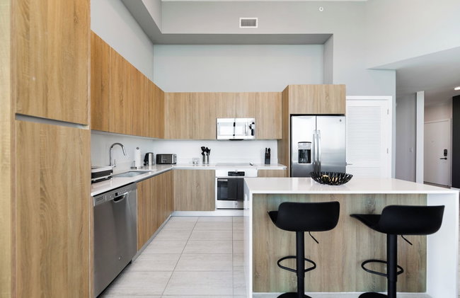 Poolside District Condo - We Host - Foto 20