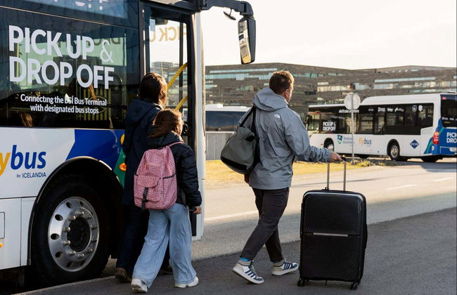 Transfer dall'Aeroporto di Keflavík a Reykjavík - Foto 7