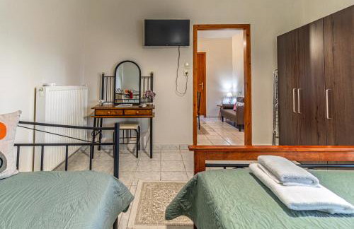 4 seasons home Ofrinio - Photo 11