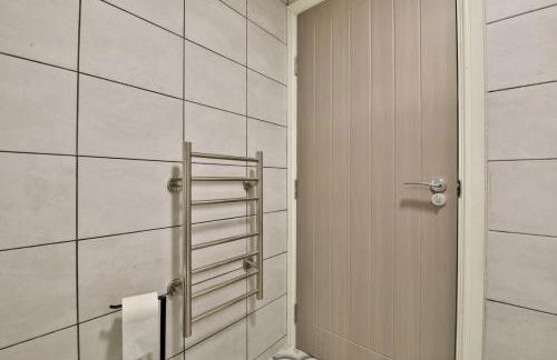 Elegant One-Bedroom Suite at Mount Stuart Square - Foto 27