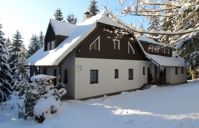 8 bedroom House in Harrachov with garden - Photo 33