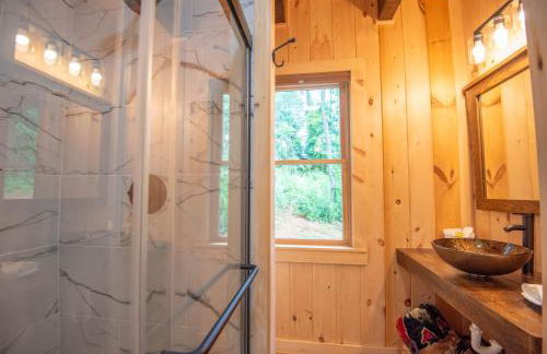 1 Mile to Downtown West Jefferson Camping Cabin #7 - Foto 9