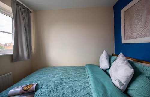 2BR Home Near Shops & Transport Links - Foto 43