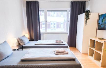 ALFA Apartment Esslingen City Altstadt nahe Stuttgart Messe I 3 Zimmer 5 Betten I Bad I Küche l WIFI & SmartTV I 3BR 5 Beds I Bathroom I Kitchen - Foto 7