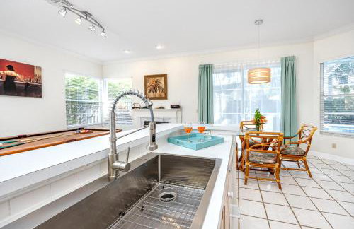 Palm Harbor Paradise - Spacious Home In Quiet Neighborhood with Heated Pool, Billiard Room, Hot Tub - Foto 38