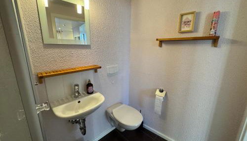 Gemütliches City-Apartment mit Kitchenette & Café im Haus - Photo 3