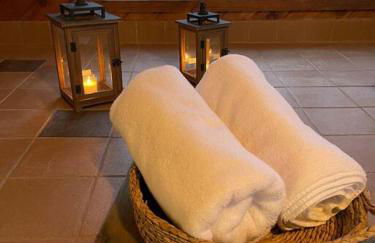 Large Vacation Home Villa- Pool, Indoor Hotub, Game Room, up to 25 guests - Foto 8