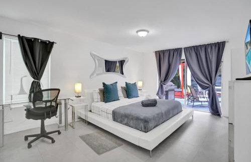 Central Stunning Villa with Heated Pool Cabana - Foto 2