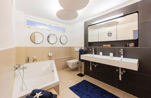 Traum FeWo mit Garten und Bergblick nahe Chiemsee - Foto 13