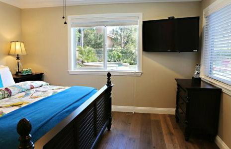 Classy 4 Bedroom 3 Bath Pool Home 3/4 Mile Walk To Disney - Foto 45