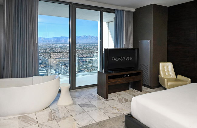Strip View Luxury Studio No Resort Fee Palms Place - Foto 19