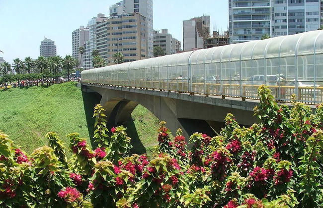 Great Location Walking Distance to Larcomar and Wong - Foto 19