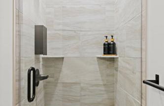 Hot Tub Sauna Spacious Backyard Luxury - Photo 44