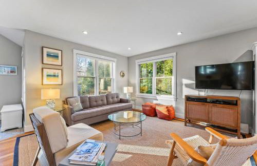 Modern Family Home Walkable to Town - Foto 5