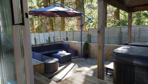 Wildwood Cabin - Sleeps 6 Hot Tub & Parking - Foto 5, Garden