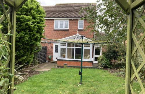 Quiet 3 bed semi with off street parking - Foto 12