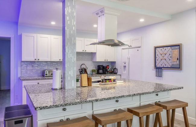 Fun Family-friendly Largo Home Heated Pool - Photo 11