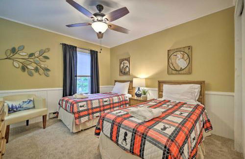 Cozy Poconos Townhome with Fireplace Near Jack Frost - Foto 17