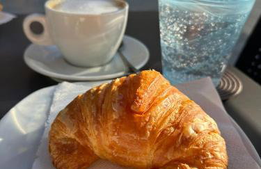 Blue Roof - Photo 10