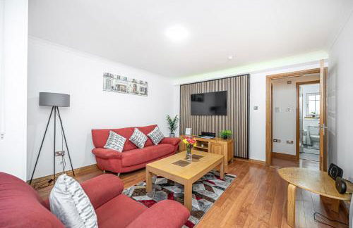 Super Prime Train Station Inverkeithing by TBA - Foto 3