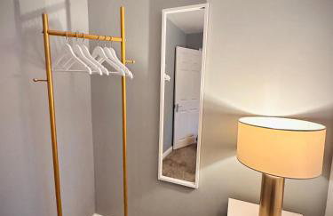 High Rise Apartment - Photo 11