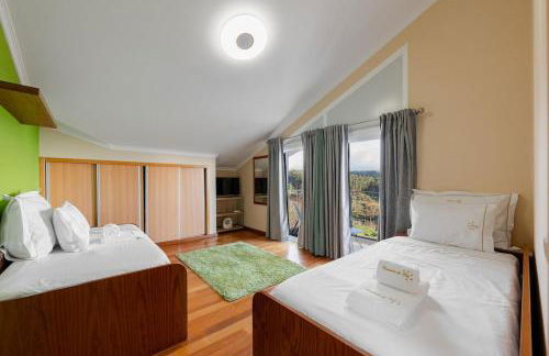 Cantinho do Céu, Views, Peace, Comfort & BBQ - Foto 35