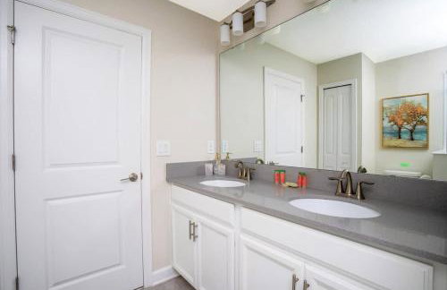 Stunning 9 Bd Single Family w/ Pool @ Champions Gate 1508 - Photo 60