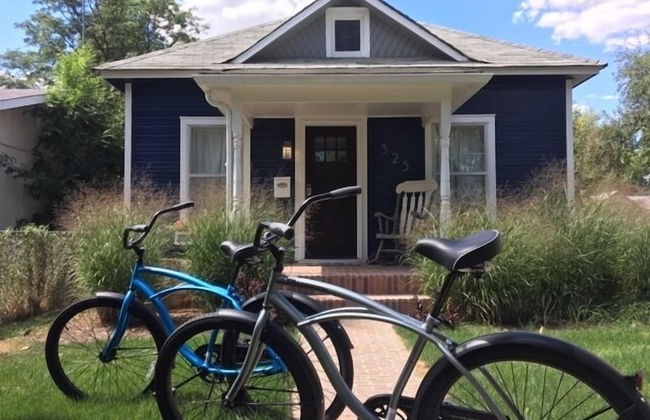 The Cottage! Chic Bungalow Near Old Town Square! - Foto 20