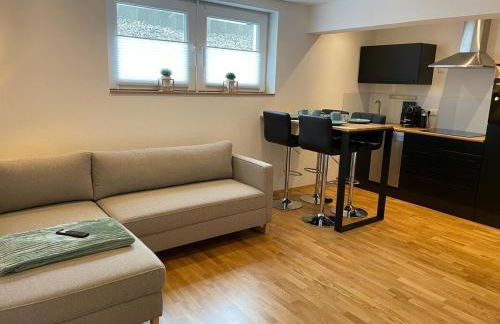 1,5-Zimmer, Top ausgestattet, 4 Pers, Souterrain, Self Check-in, Parkplatz, Netflix & Amazon Prime - Foto 5