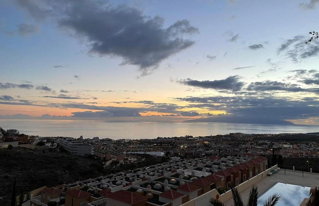 Enjoy Sunsets at Fully Equipped 2BR Oceanside View - Foto 7