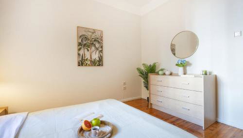 Central 3BR Apartment with Balcony - Foto 2