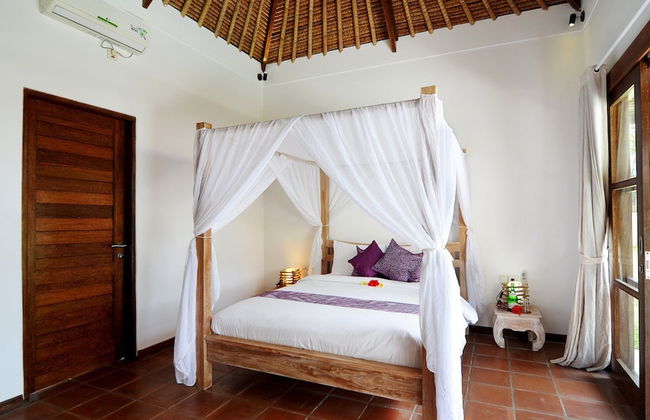 Villa Candi Kecil Tujuh by Villa Finder - Foto 7